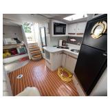 1993 Cruiser Yacht 3675 Express