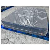 Stearns & Foster “Lux Estate Collection” — Euro Pillow Top California King Mattress — NO RESERVE Stearns & Foster “Lux Estate Collection” — Euro Pillow Top California King Mattress — NO RESERVE