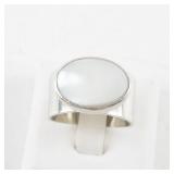 Sterling Silver Mother of Pearl Ring. Size 7.5
