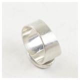 Sterling Silver Mother of Pearl Ring. Size 7.5