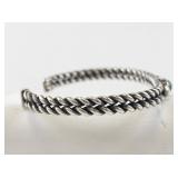 Twisted Rope Silver Tone Cuff Bracelet with Green Stone Accent