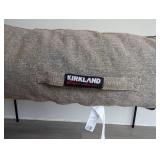 NEW KIRKLAND SIGNATURE LARGE DOG BED NEW KIRKLAND SIGNATURE LARGE DOG BED