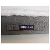 NEW KIRKLAND SIGNATURE PET BED NEW KIRKLAND SIGNATURE PET BED