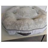 NEW KIRKLAND SIGNATURE HEX PET BED NEW KIRKLAND SIGNATURE HEX PET BED