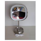 NEW CONAIR HALO LED RECHARGEABLE MIRROR NEW CONAIR HALO LED RECHARGEABLE MIRROR