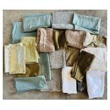 Assorted Fabric Lot Including Cloth Napkins in Various Colors