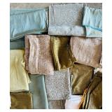 Assorted Fabric Lot Including Cloth Napkins in Various Colors