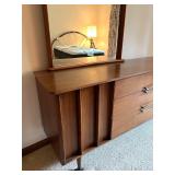 Kent-Coffey The Eloquence Mid-Century Modern Dresser with Mirror Kent-Coffey The Eloquence Mid-Century Modern Dresser with Mirror