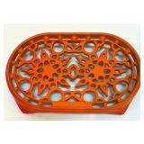 Le Creuset Orange Enameled Cast Iron Trivet Sunburst Pattern Le Creuset Orange Enameled Cast Iron Trivet Sunburst Pattern
