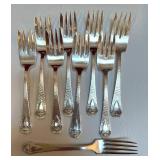 1847 Rogers Bros Silverplate Flatware Set in Chest  1847 Rogers Bros Silverplate Flatware Set in ChestÂÂ