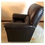 La-Z-Boy Reclina-Rocker Leather Recliner Chair La-Z-Boy Reclina-Rocker Leather Recliner Chair