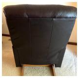 La-Z-Boy Reclina-Rocker Leather Recliner Chair La-Z-Boy Reclina-Rocker Leather Recliner Chair