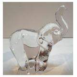 Set of 4 Abalone Inlay Shot Glasses with Clear Glass Elephant Figurine Set of 4 Abalone Inlay Shot Glasses with Clear Glass Elephant Figurine