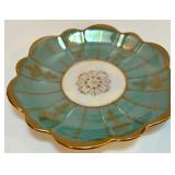 Set of 8 Hand Painted Vintage Fan Crest Teacups and Saucers Iridescent with Gold Trim Set of 8 Hand Painted Vintage Fan Crest Teacups and Saucers Iridescent with Gold Trim