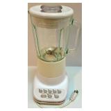 GT Xpress 101 Meal Maker with Cookbooks, Black & Decker Steamer, and KitchenAid Blender GT Xpress 101 Meal Maker with Cookbooks, Black & Decker Steamer, and KitchenAid Blender