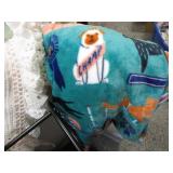 Wraps, Blankets & Stand