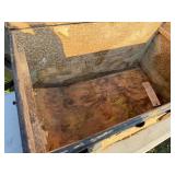 ANTIQUE TRUNK ANTIQUE TRUNK