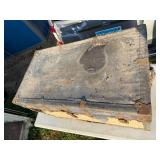 ANTIQUE TRUNK ANTIQUE TRUNK