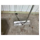 Heavy Duty Roof Snow Rake with Extendable Handle