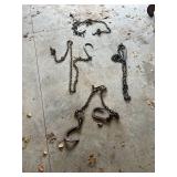Set of 4 Heavy-Duty Tow Chains with Hooks