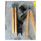 Sawhorse Brackets with Wood Legs and 24-Inch Stanley Level