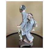 Lladro ‘Myumi’ Retired Porcelain Figurine