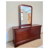 Impressions by Thomasville Dresser with Mirror, 8 Drawers, Cherry Finish