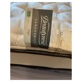 Thomasville Impressions Queen Wooden Bed Frame and Nightstand