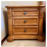 Thomasville King Poster Wooden King Size Bed Frame with Two Matching Nightstands