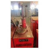 Red Metal Industrial Oil Dispenser with Pump