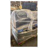 Pallet of Collapsible Plastic Crates and Bins