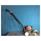 Troy-Bilt 30cc 4-Cycle Gas Edger Troy-Bilt 30cc 4-Cycle Gas Edger