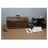 Vintage Singer Sewing Machine with Case