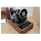 Vintage Singer Sewing Machine with Case