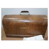 Vintage Singer Sewing Machine with Case
