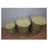 *3* Vintage Tupperware Canisters