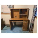 Computer Desk with Hutch