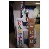 Holiday and Seasonal Decorative Signs