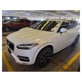 2019 Volvo XC90 T6 Momentum AWD 2019 Volvo XC90 T6 Momentum AWD