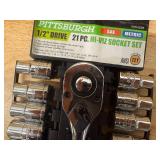 PITTSBURGH 1/2 in. Drive SAE & Metric High Visibility Socket Set / Go-Thru Socket Set (08202555)