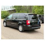 2013 CHRYSLER TOWN AND COUNTRY TOURING (NO RESERVE)