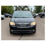 2013 CHRYSLER TOWN AND COUNTRY TOURING (NO RESERVE)