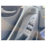 2013 HYUNDAI ELANTRA GLS (NO RESERVE)