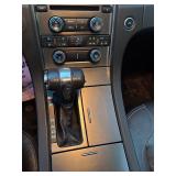 2011 FORD TAURUS LIMITED *No Accidents* (NO RESERVE)