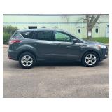 2015 FORD ESCAPE SE (NO RESERVE)