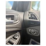 2015 FORD ESCAPE SE (NO RESERVE)