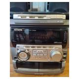 AIWA Radio/CD/Tape Player with Speakers AIWA Radio/CD/Tape Player with Speakers