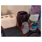 Lot of Bathroom Supplies Lot of Bathroom Supplies