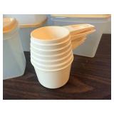 Vintage Tupperware Shelf Saver Containers Lot 2 - Yellow Lids Vintage Tupperware Shelf Saver Containers Lot 2 - Yellow Lids