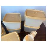 Vintage Tupperware Shelf Saver Containers Lot 2 - Yellow Lids Vintage Tupperware Shelf Saver Containers Lot 2 - Yellow Lids